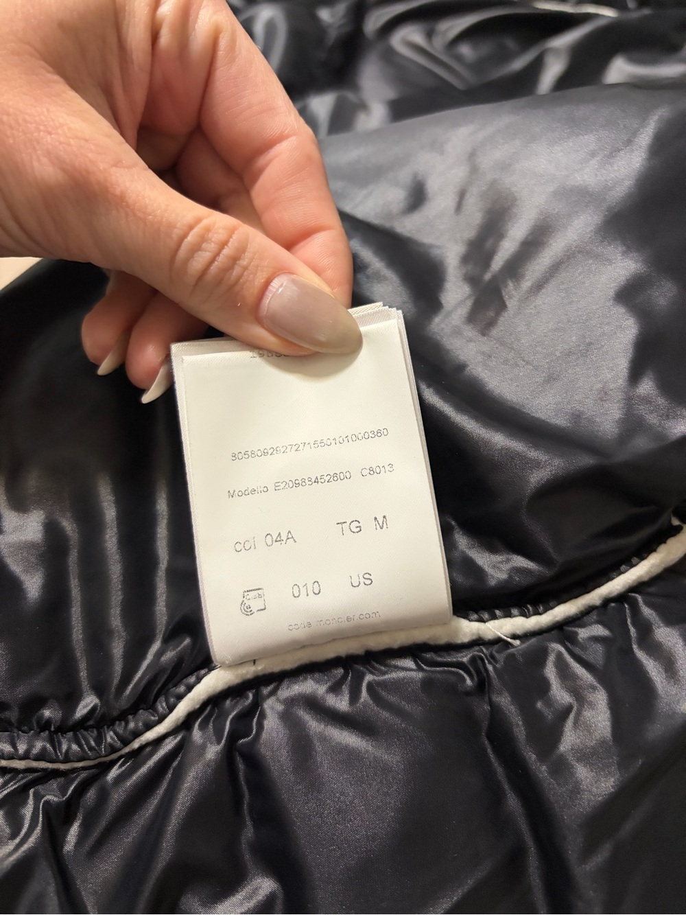 White Moncler Sherpa Puffer Jacket with Red Fur Collar - Picture 7 of 10